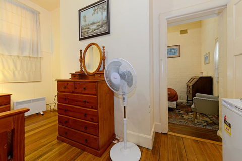Edinburgh Gallery Bed & Breakfast - Accommodation Sydney 16