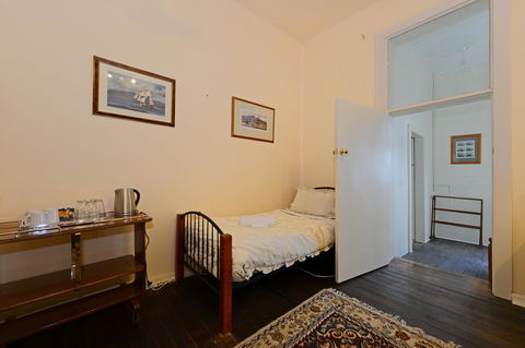 Edinburgh Gallery Bed & Breakfast - Accommodation Sydney 40