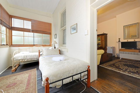 Edinburgh Gallery Bed & Breakfast - Accommodation Sydney 39