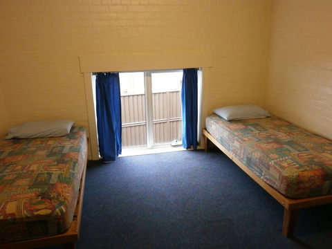 Launceston Backpackers - Sydney 4u 15