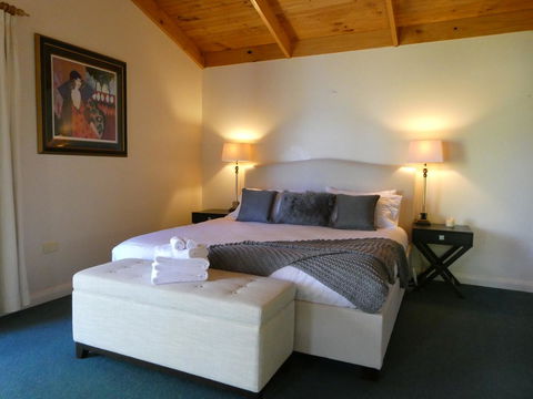 Osprey Lodge & Bungalow - Sydney 4u 2