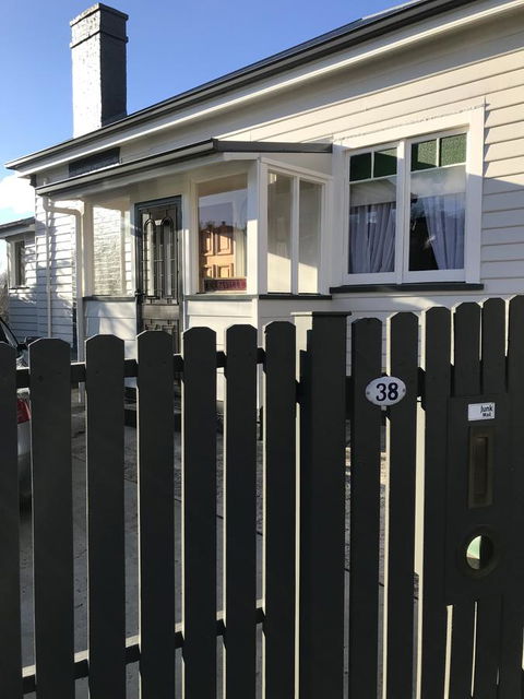 Maple Cottage - Sydney 4u 2