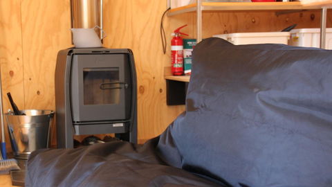 BAY OF FIRES ECO HUT Off Grid Experience At Binalong Bay - Sydney 4u 7
