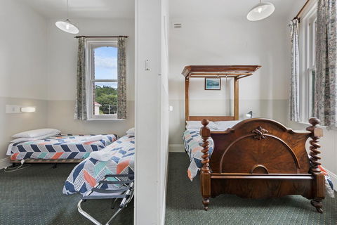Empire Hotel Queenstown - Sydney 4u 11