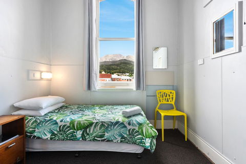 Empire Hotel Queenstown - Sydney 4u 8