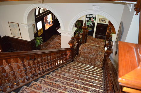 Empire Hotel Queenstown - Sydney 4u 21