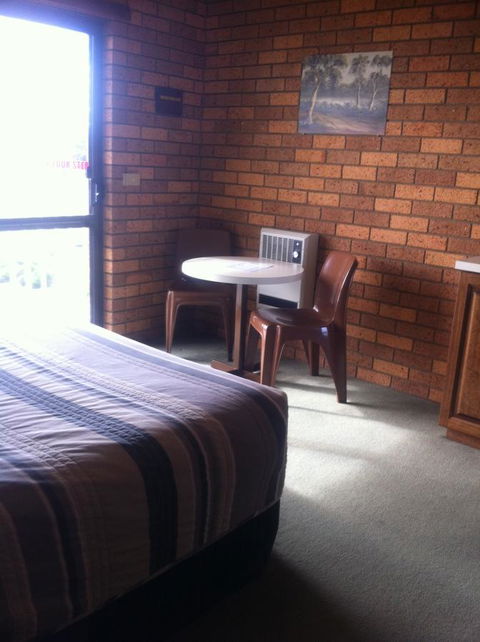 The Waterloo Hotel - Sydney 4u 18