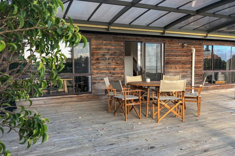 HIDDEN HAVEN Binalong Bay - Sydney 4u 1