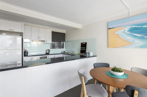 Aruba Apartments - Accommodation Sydney 8