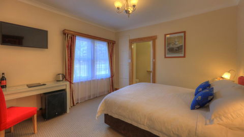 Ashdowns Of Dover - Sydney 4u 7