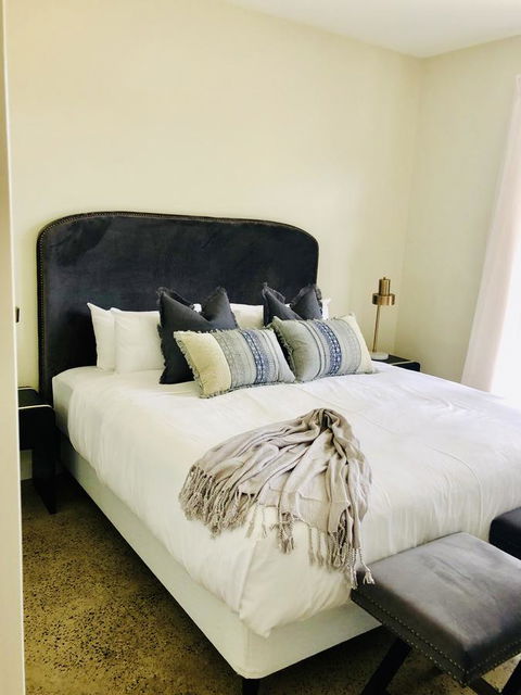 EMBRACING EVANDALE - Hosted By L'Abode Accommodation - Sydney 4u 3