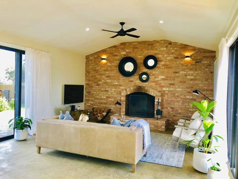 EMBRACING EVANDALE - Hosted By L'Abode Accommodation - Sydney 4u 7