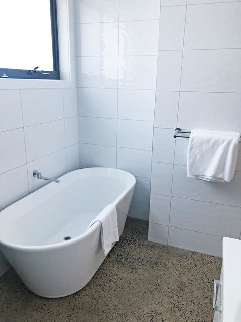 EMBRACING EVANDALE - Hosted By L'Abode Accommodation - Sydney 4u 25