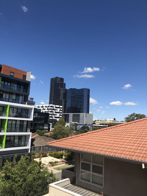 Poplar Box Hill Apartment - Sydney 4u 10