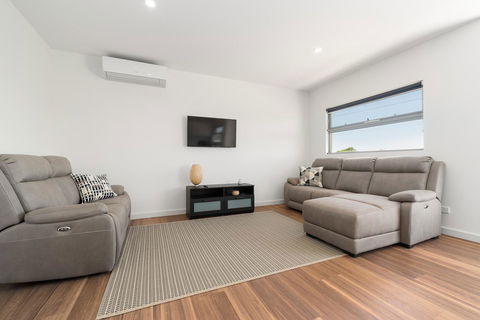 Rosewater Townhouses Dromana - Accommodation Sydney 25