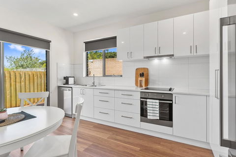 Rosewater Townhouses Dromana - Accommodation Sydney 8