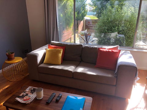 Flora Hill Creek Views - Sydney 4u 5