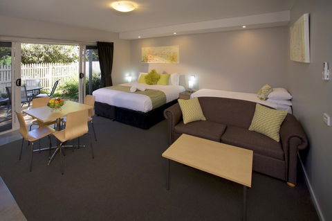 Boathouse Resort Studios And Suites - Sydney 4u 11