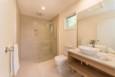 Boathouse Resort Studios And Suites - Sydney 4u 24
