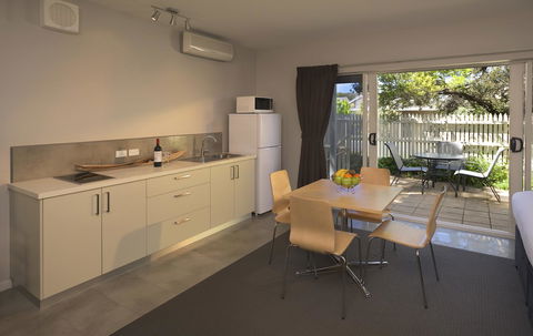 Boathouse Resort Studios And Suites - Sydney 4u 21