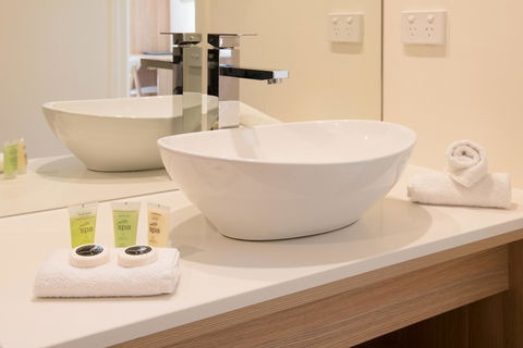 Boathouse Resort Studios And Suites - Sydney 4u 25