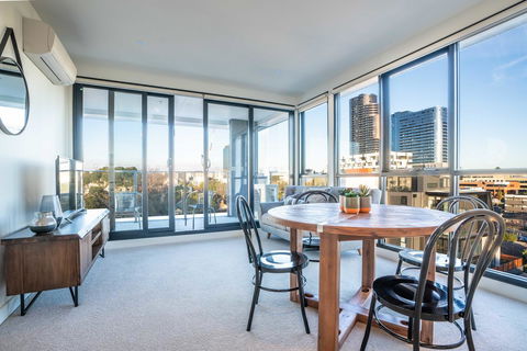 Poplar Apartments - Sydney 4u 0