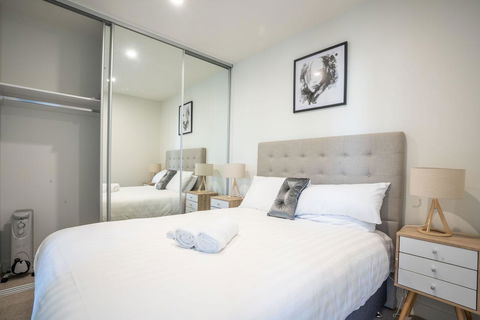 Poplar Apartments - Sydney 4u 20