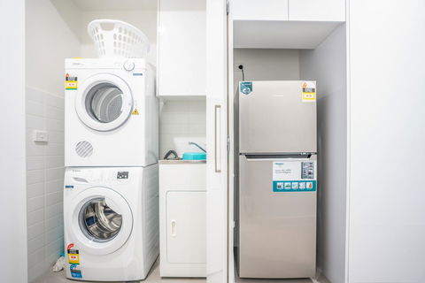 Poplar Apartments - Sydney 4u 17