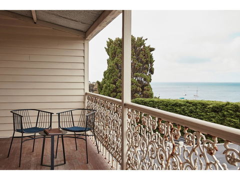 Hotel Sorrento - Sydney 4u 1