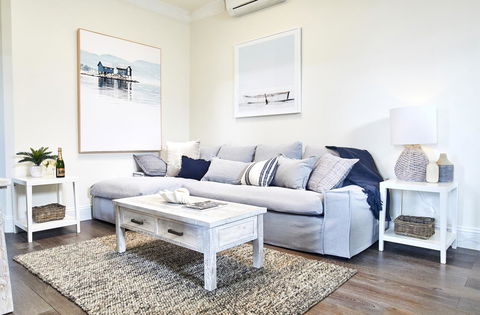 The Royal Hotel Mornington - Sydney 4u 44