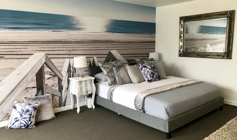 Lorne World - Accommodation Sydney 12