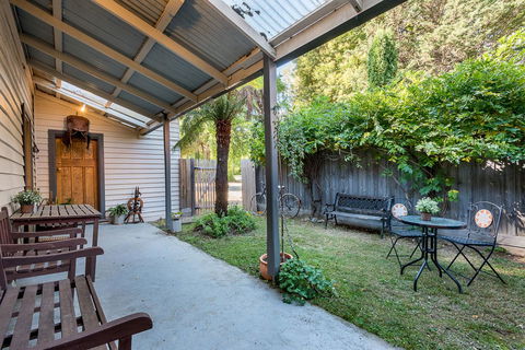 Avalon House - Sydney 4u 32