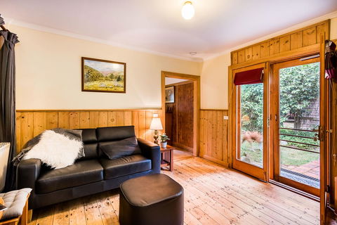 Avalon House - Sydney 4u 8