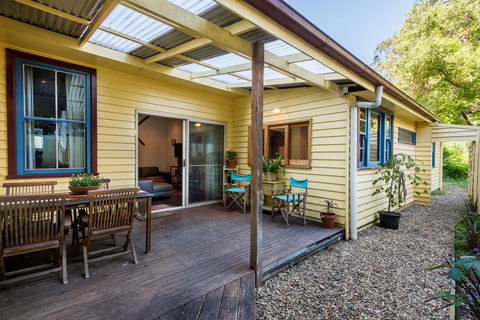 Avalon House - Sydney 4u 9