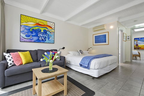 Oceanic Sorrento - Sydney 4u 13