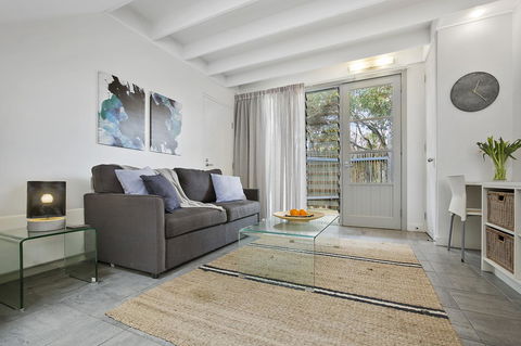 Oceanic Sorrento - Sydney 4u 1