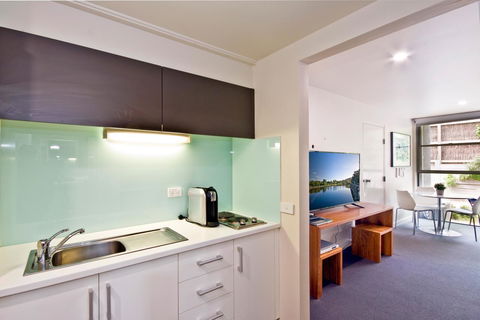 Lorne Bay View Motel - Sydney 4u 41