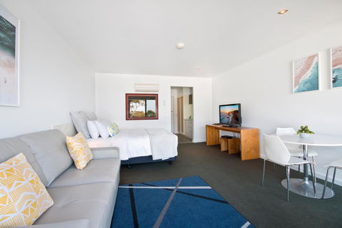 Lorne Bay View Motel - Sydney 4u 10