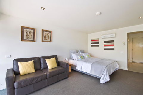 Lorne Bay View Motel - Sydney 4u 23