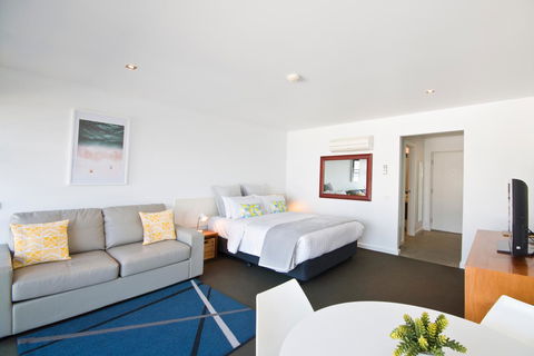 Lorne Bay View Motel - Sydney 4u 11