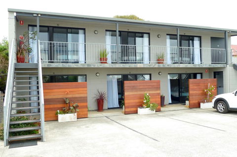 Apollo Bay Waterfront Motor Inn - Sydney 4u 9