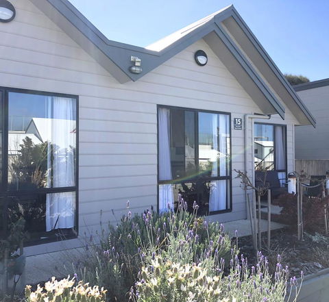 Apollo Bay Waterfront Motor Inn - Sydney 4u 25