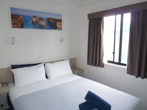 Apollo Bay Waterfront Motor Inn - Sydney 4u 13