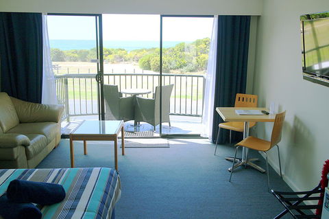 Apollo Bay Waterfront Motor Inn - Sydney 4u 29