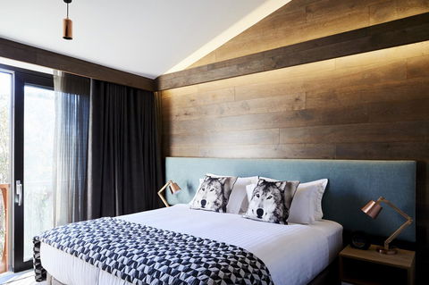 Astra Falls Creek - Sydney 4u 1