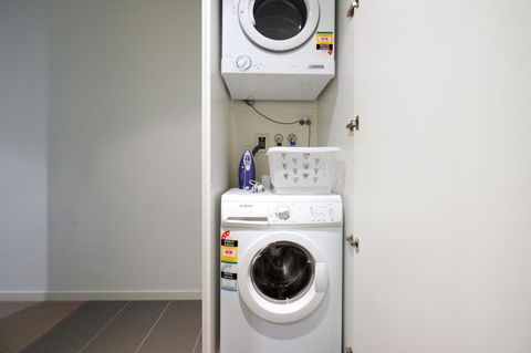 Mono Apartments On Franklin Street - Sydney 4u 22