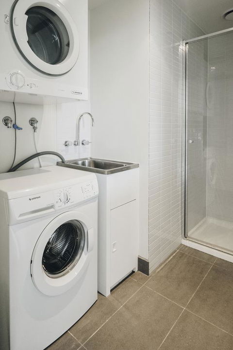 Mono Apartments On Franklin Street - Sydney 4u 20