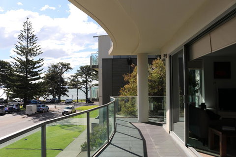 130 At The Waves - Accommodation Sydney 21