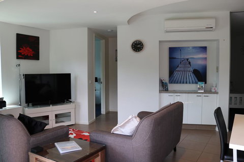 130 At The Waves - Accommodation Sydney 5