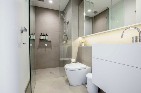 New Eureka 108 Hotel Apartments - Sydney 4u 0
